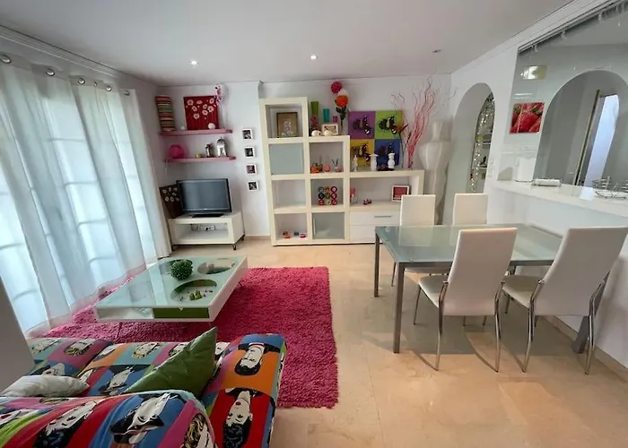 Club Nautico Con Piscina Apartman